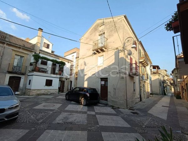 casa indipendente in vendita a Perano