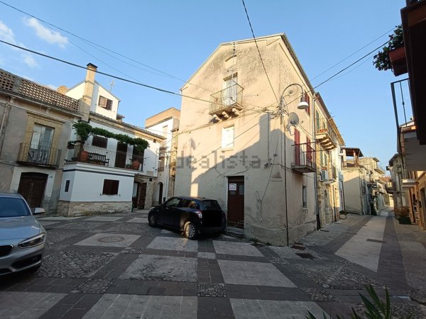 casa indipendente in vendita a Perano