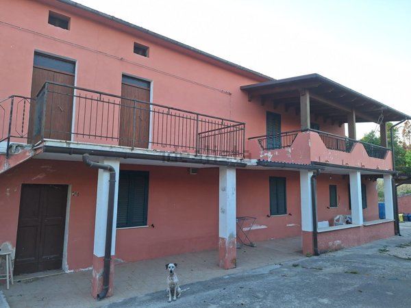 casa indipendente in vendita a Perano in zona Cerraiolo