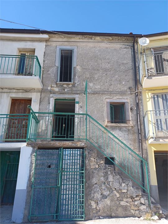 casa indipendente in vendita a Pizzoferrato