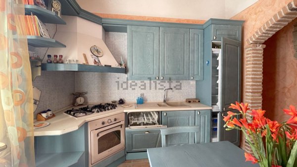 appartamento in vendita a Poggiofiorito