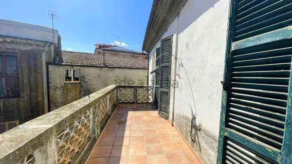 appartamento in vendita a Poggiofiorito
