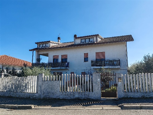 casa indipendente in vendita a Poggiofiorito