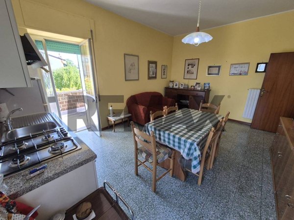 casa indipendente in vendita a Poggiofiorito