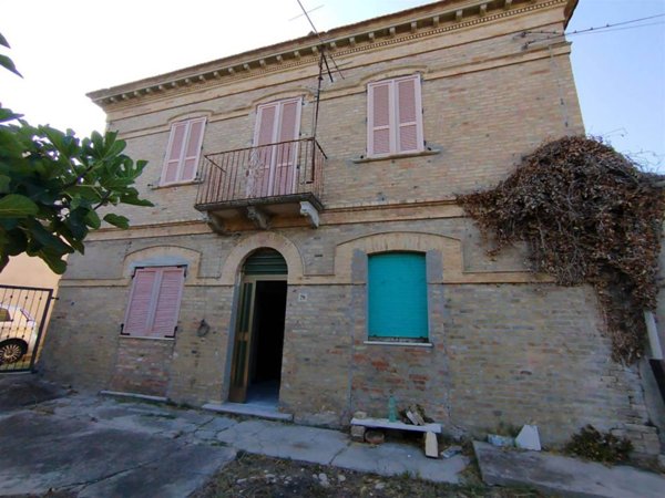 casa indipendente in vendita a Pollutri