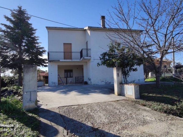 casa indipendente in vendita a Pollutri