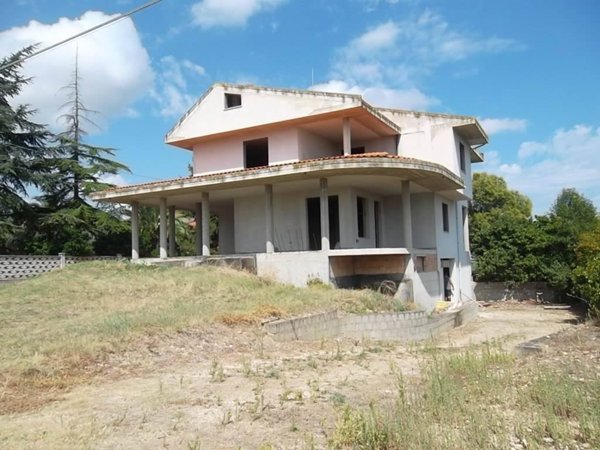 casa indipendente in vendita a Pollutri in zona Martina