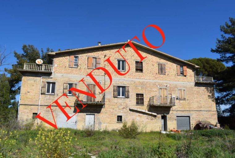 casa indipendente in vendita a Pollutri
