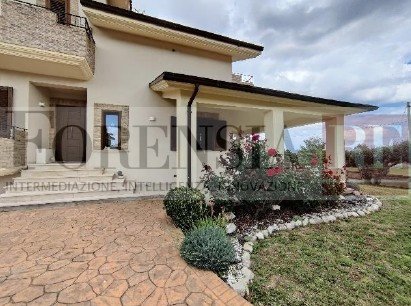 casa indipendente in vendita a Pollutri in zona Piano Croce