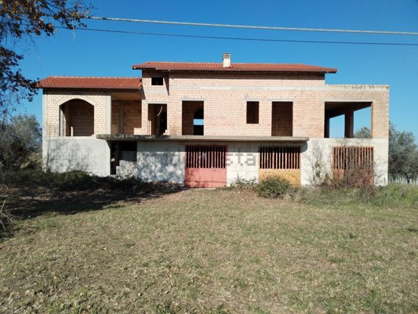 casa indipendente in vendita a Pollutri in zona Civita