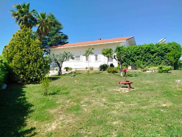 casa indipendente in vendita a Pollutri