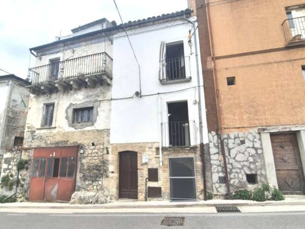 casa indipendente in vendita a Pretoro