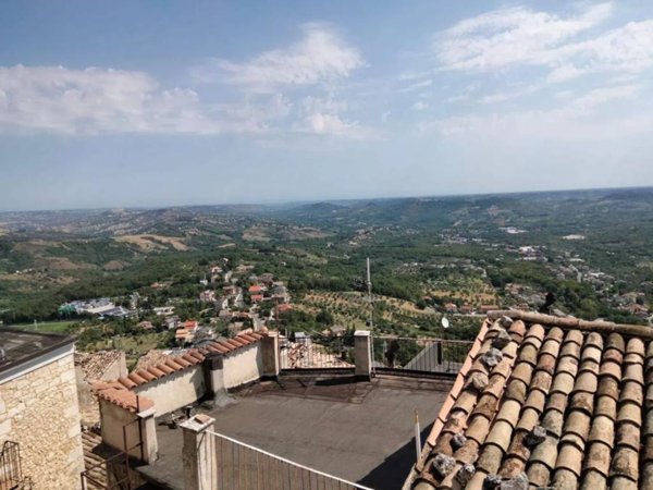 casa indipendente in vendita a Pretoro