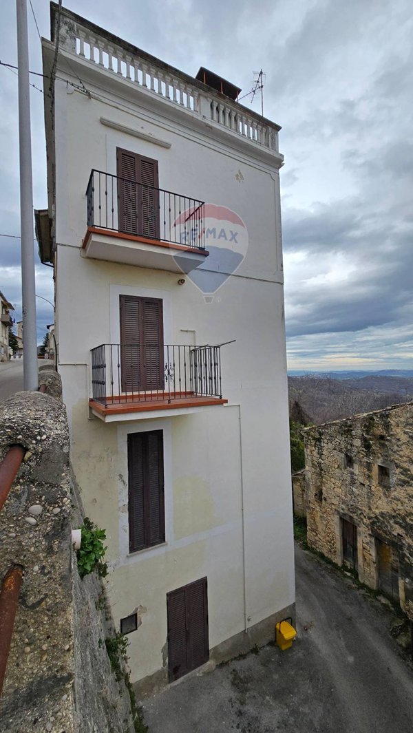 casa indipendente in vendita a Pretoro