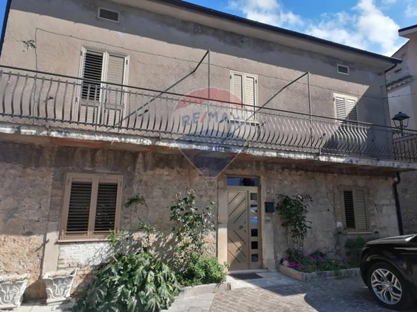 casa indipendente in vendita a Pretoro