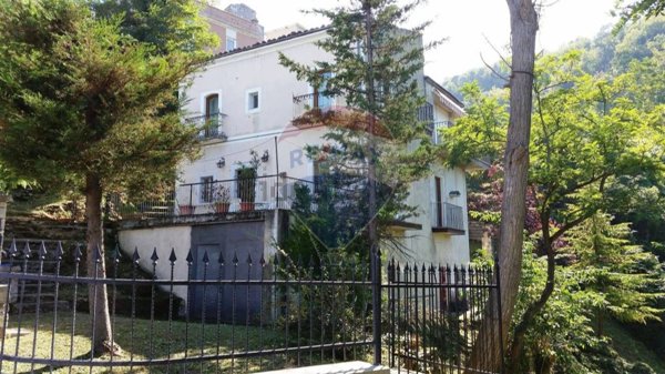 casa indipendente in vendita a Pretoro