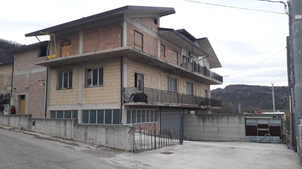 casa indipendente in vendita a Pretoro