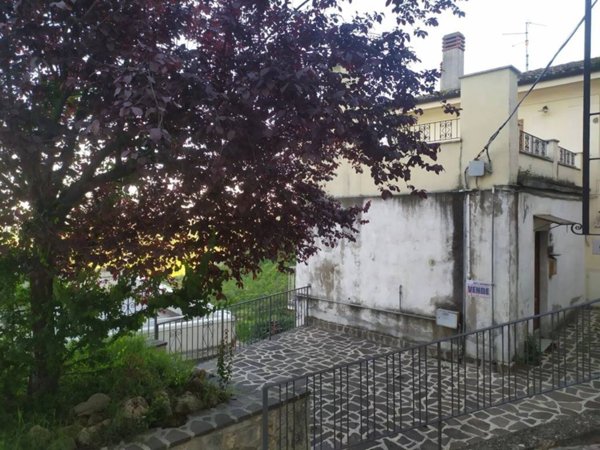 casa indipendente in vendita a Pretoro