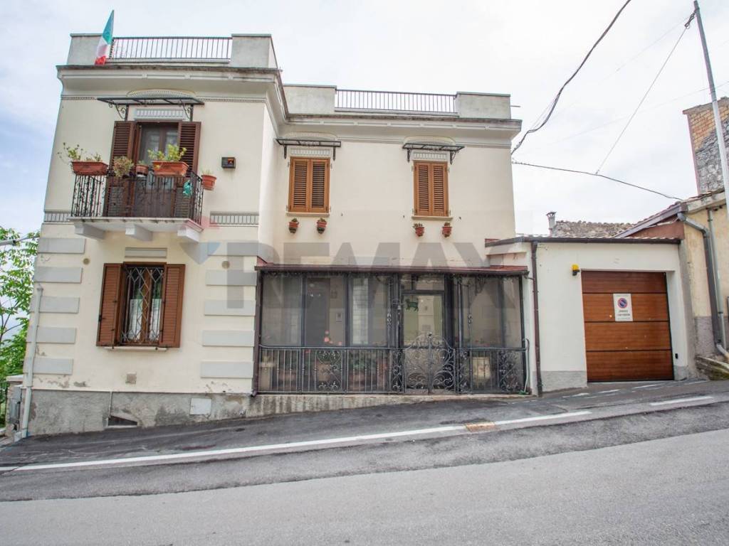 casa indipendente in vendita a Pretoro in zona Passo Lanciano
