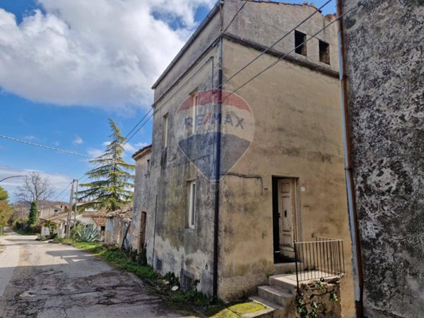 casa indipendente in vendita a Rapino