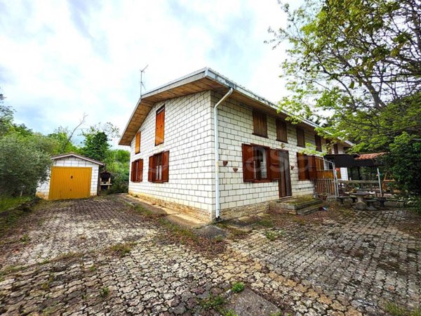 casa indipendente in vendita a Rapino
