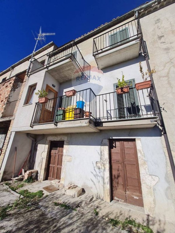 casa indipendente in vendita a Rapino