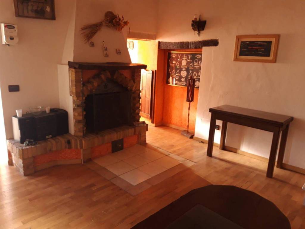 casa indipendente in vendita a Rapino