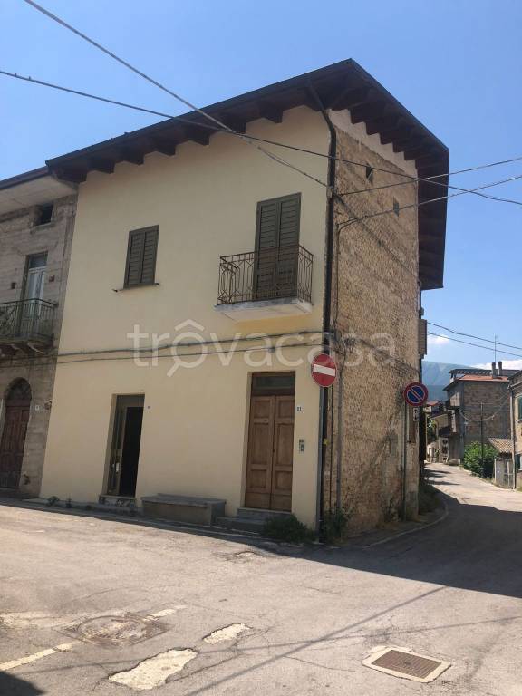 casa indipendente in vendita a Rapino