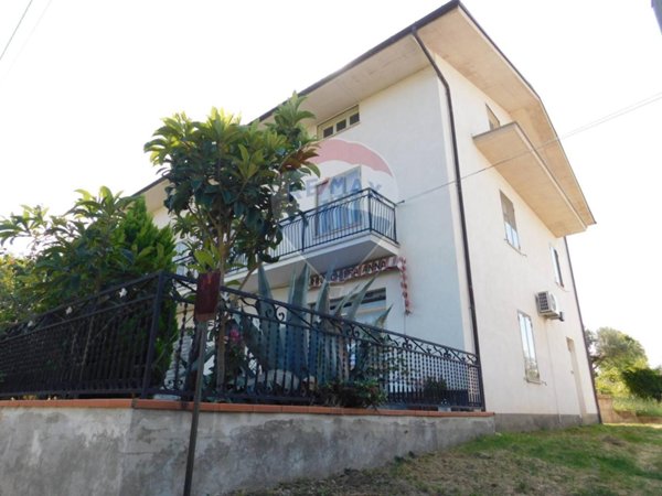 casa indipendente in vendita a Rapino