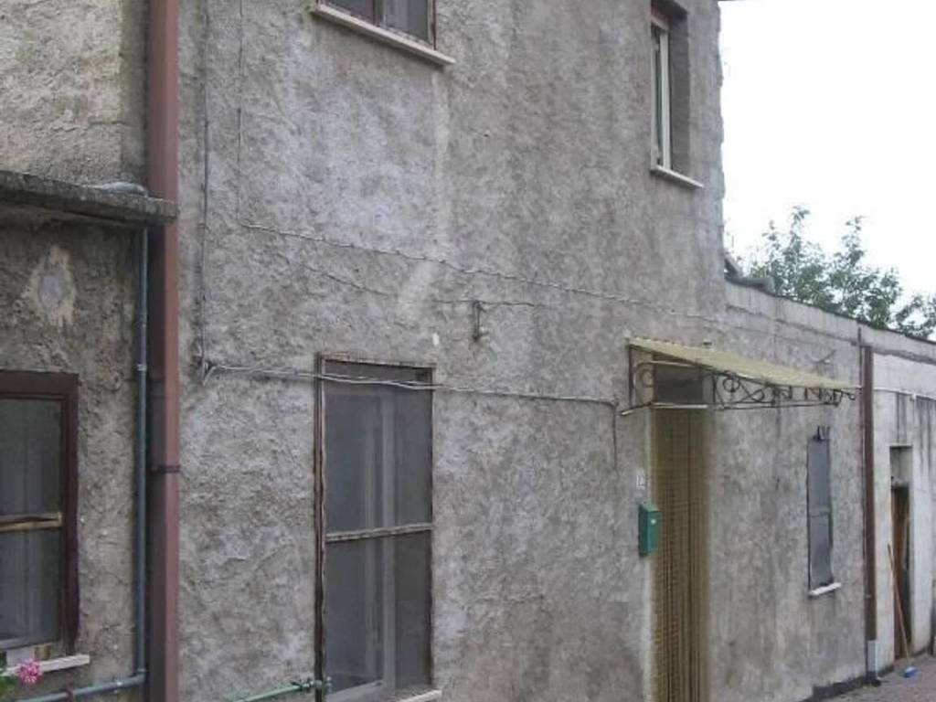 casa indipendente in vendita a Rapino