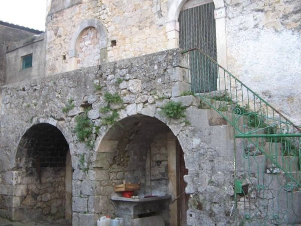 casa indipendente in vendita a Rapino