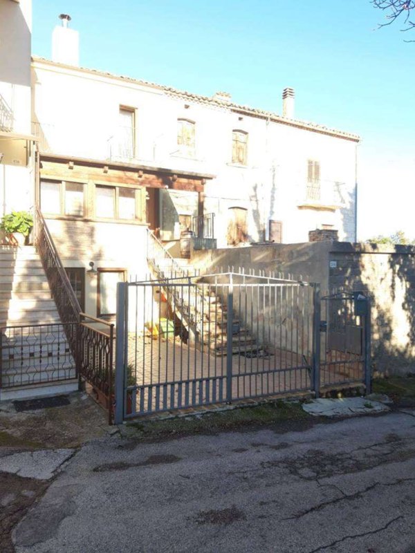 casa indipendente in vendita a Rapino