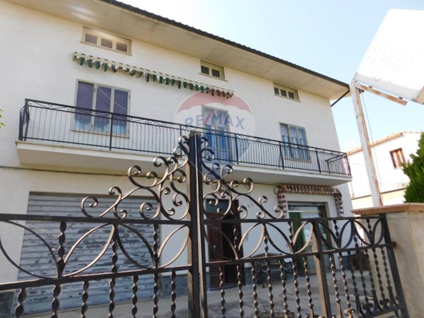 casa indipendente in vendita a Rapino