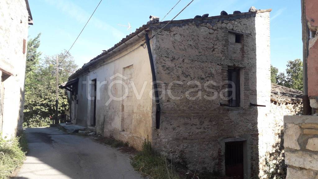casa indipendente in vendita a Rapino