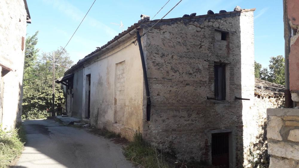 casa indipendente in vendita a Rapino