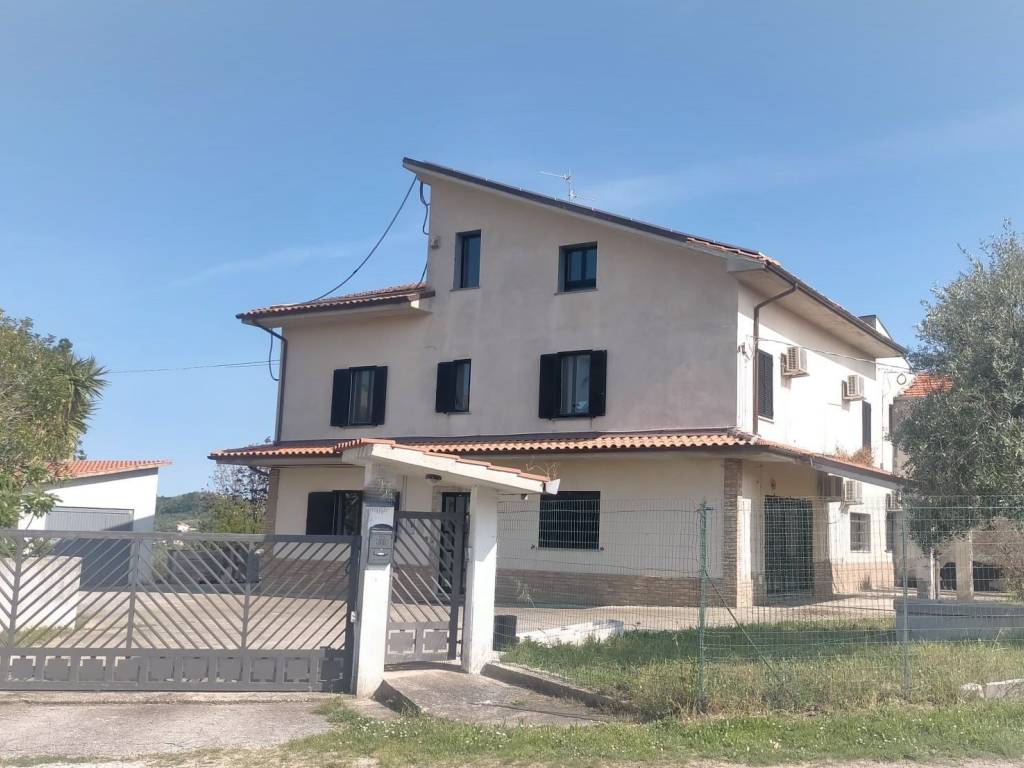 casa indipendente in vendita a Ripa Teatina