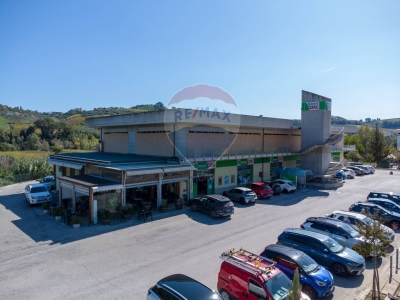 locale commerciale in vendita a Ripa Teatina