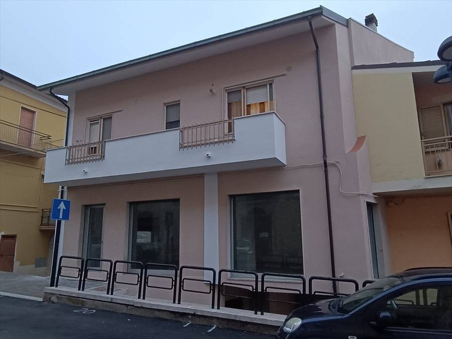 locale commerciale in vendita a Ripa Teatina