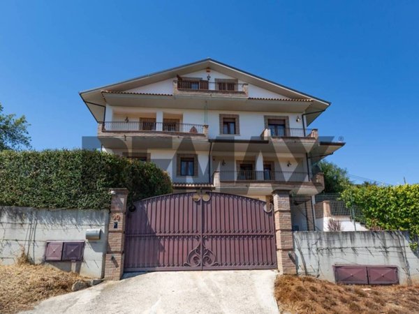 casa indipendente in vendita a Ripa Teatina in zona Casale