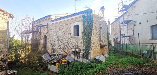 casa indipendente in vendita a Roccamontepiano in zona Pomaro