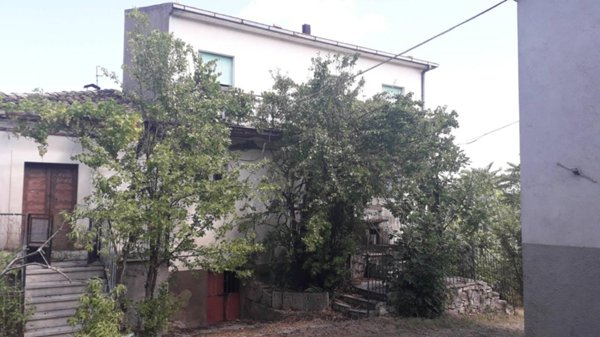 casa indipendente in vendita a Roccamontepiano