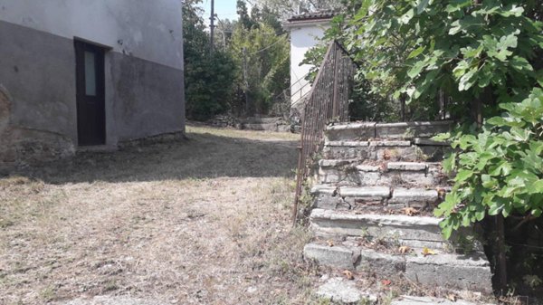 casa indipendente in vendita a Roccamontepiano