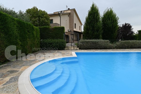 casa indipendente in vendita a Roccamontepiano in zona Pomaro