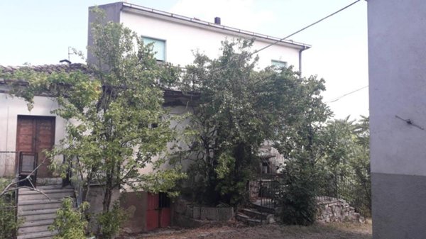 casa indipendente in vendita a Roccamontepiano