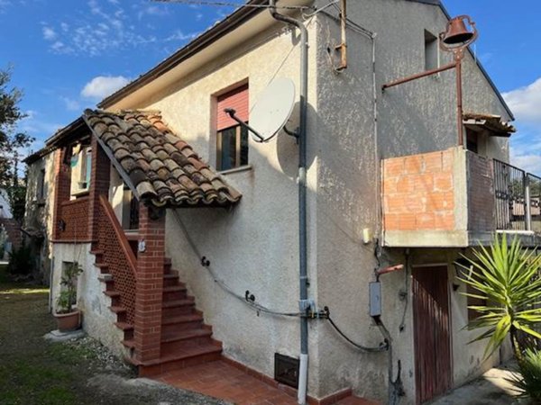 casa semindipendente in vendita a Roccamontepiano in zona Terranova