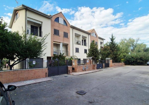casa indipendente in vendita a Roccamontepiano