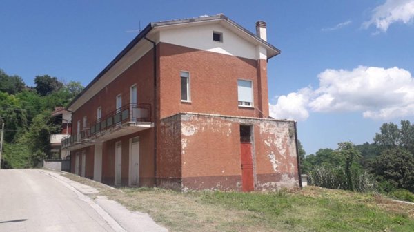 casa indipendente in vendita a Roccamontepiano