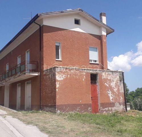 casa indipendente in vendita a Roccamontepiano
