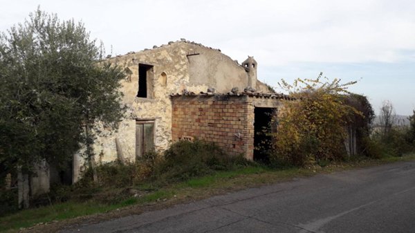 casa indipendente in vendita a Roccamontepiano in zona Terranova
