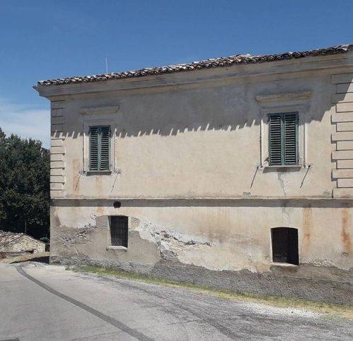 casa indipendente in vendita a Roccamontepiano in zona Terranova